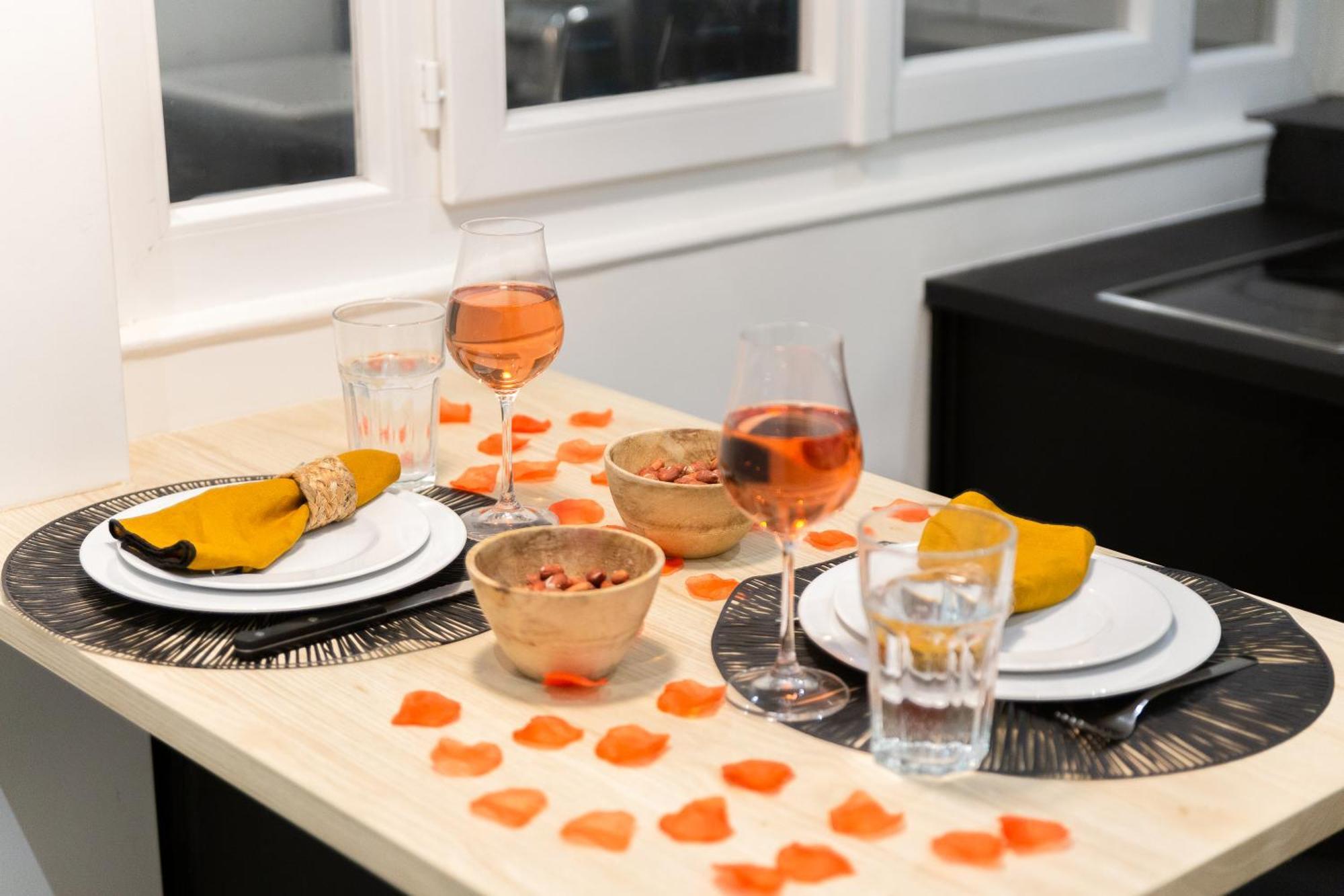 Apartament Le Michigan - 10Mn From Paris - Metro Ligne 7 Aubervilliers Zewnętrze zdjęcie